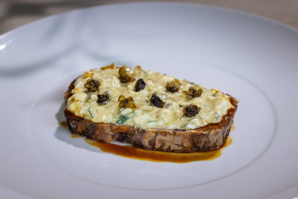 Plat préparé par l'équipe d'Alain Llorca